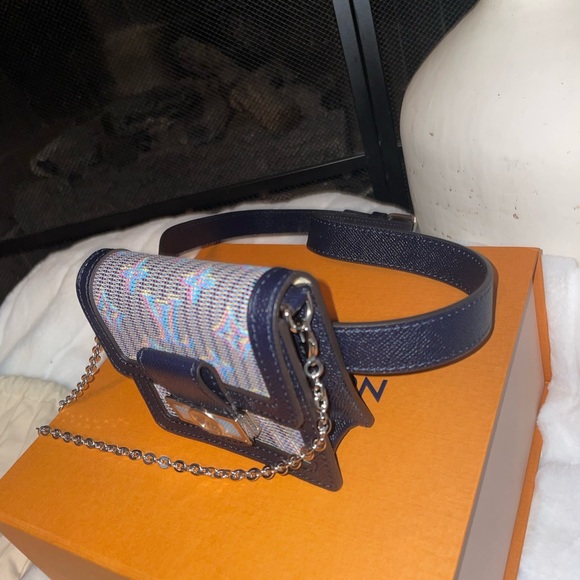 SOLD!!! Louis Vuitton Bumbag New Limited Edition - Picture 3 of 8